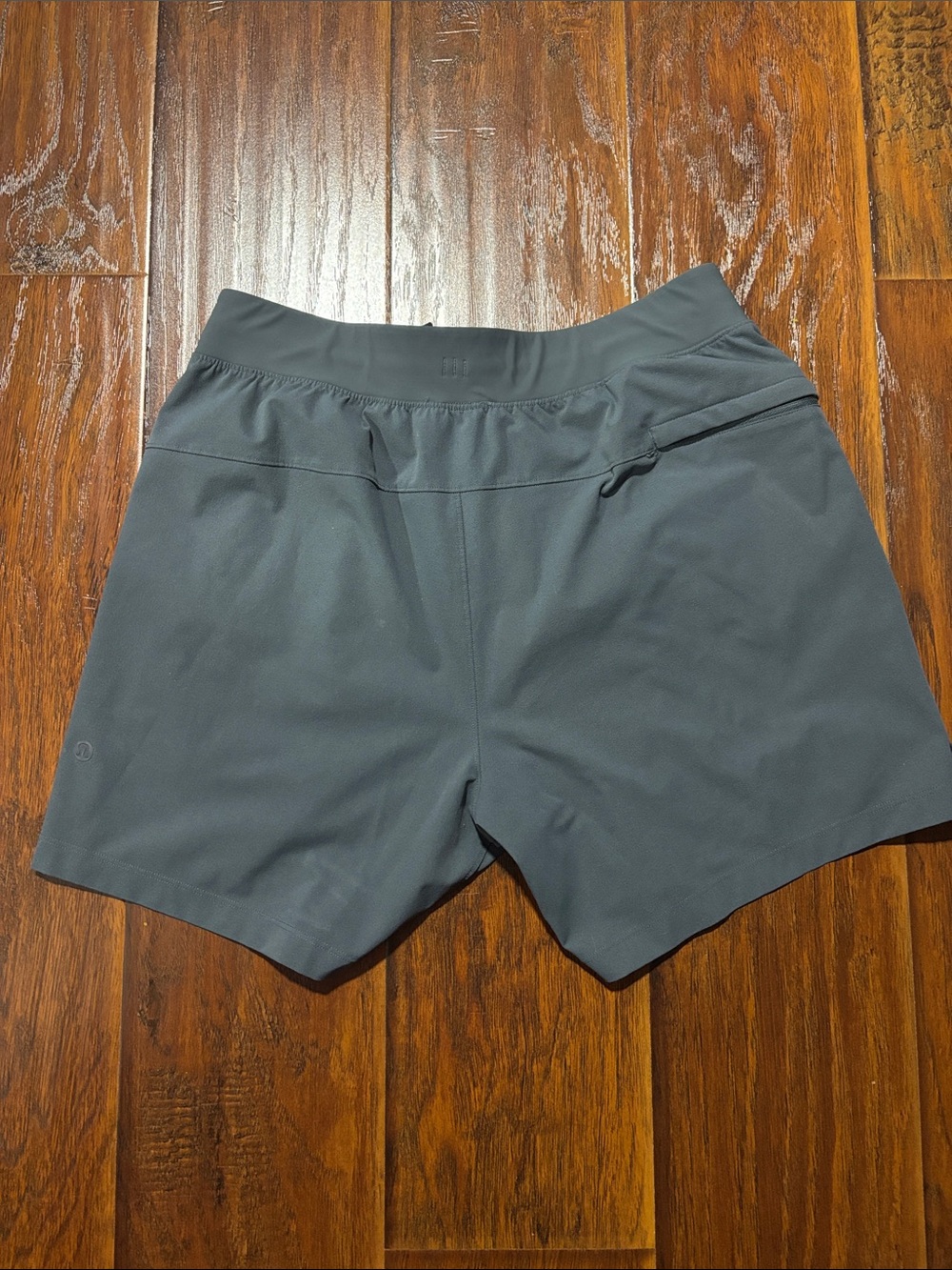 lululemon athletica 5” Men's Athletic Shorts - Grey - Picture 3 of 3